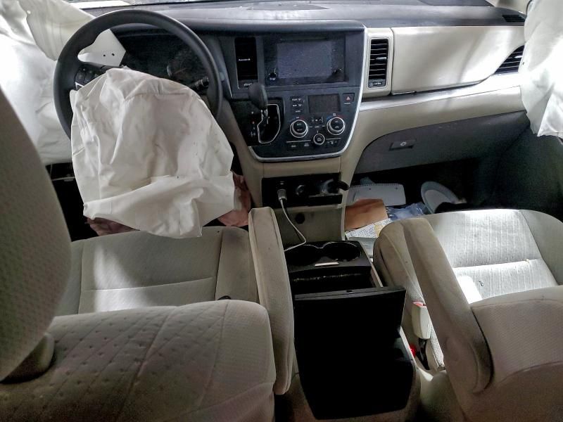 2016 Toyota Sienna le