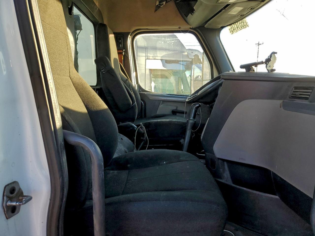 2020 Freightliner Cascadia 116 Semi Truck