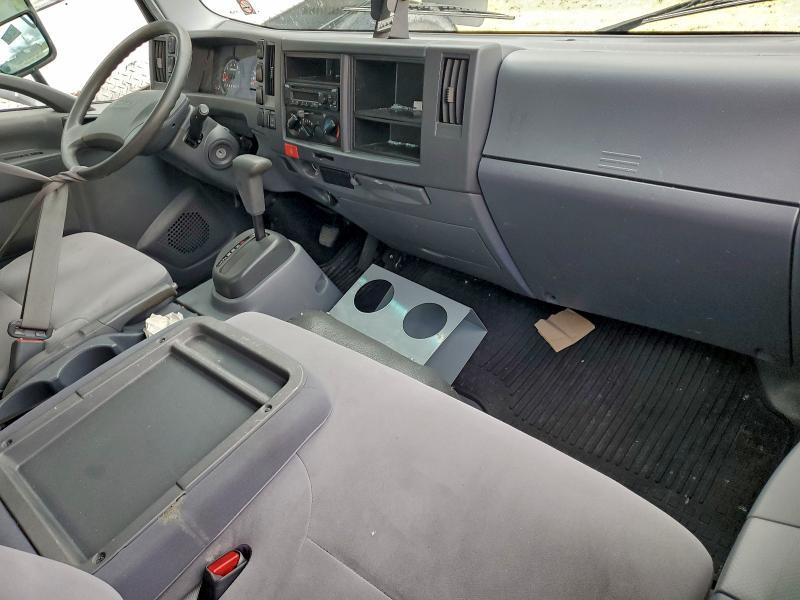 2020 Isuzu NPR HD BOX Truck