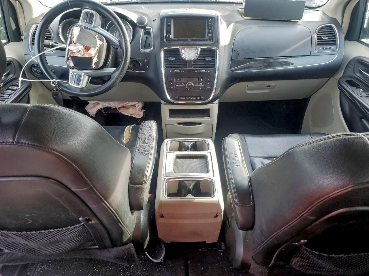 2013 Chrysler Town & Country Touring