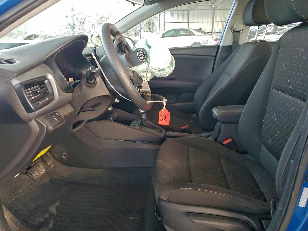 2021 KIA Rio lx