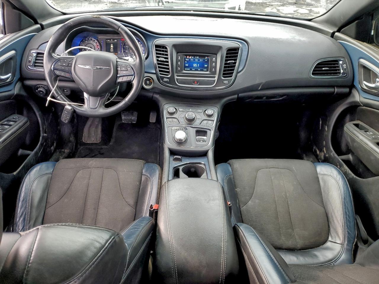 2015 Chrysler 200 s