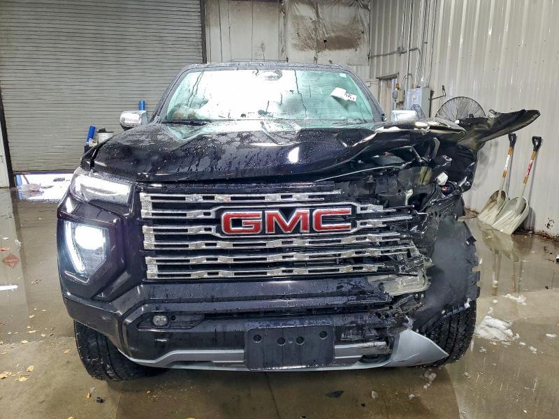 2025 GMC Canyon Denali