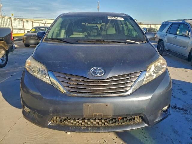 2017 Toyota Sienna xle