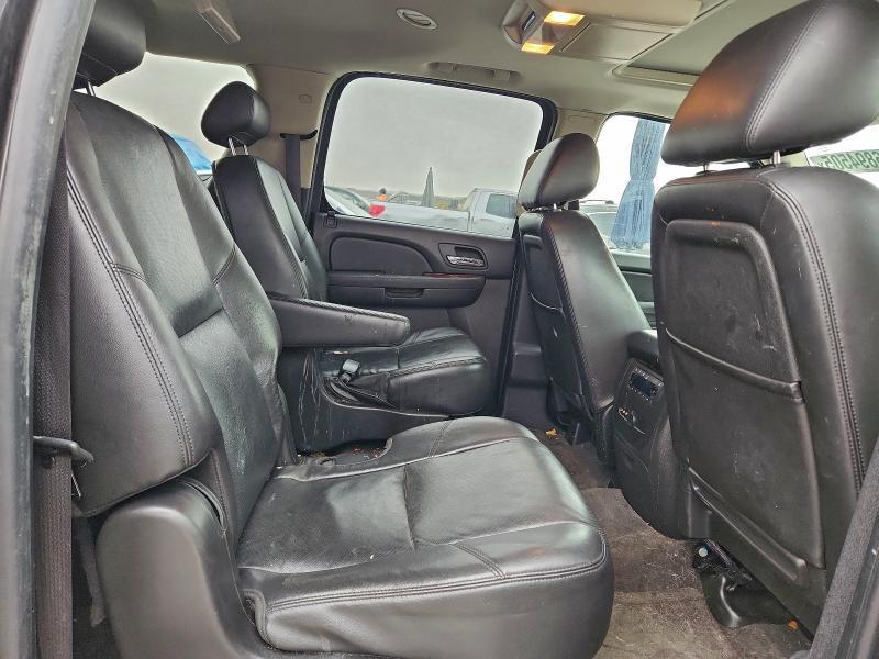 2010 GMC Yukon xl C1500 slt