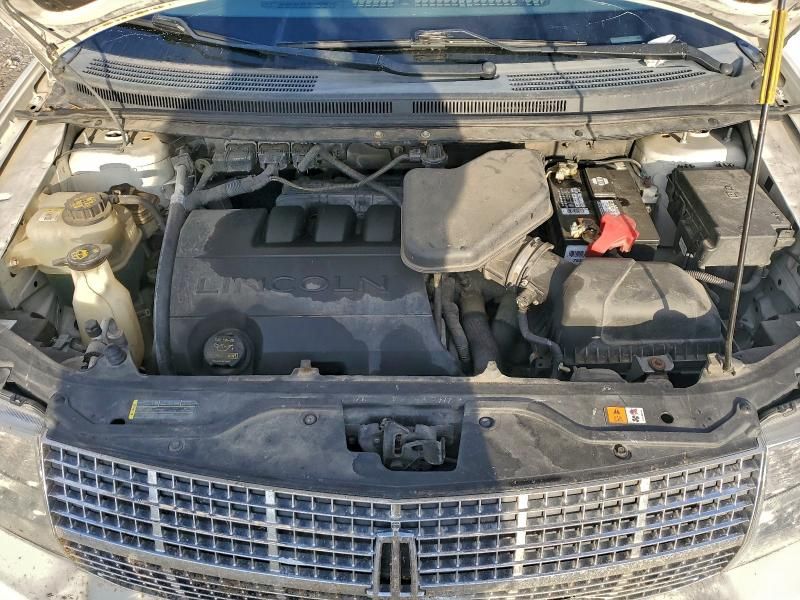 2009 Lincoln Townhouse MKX