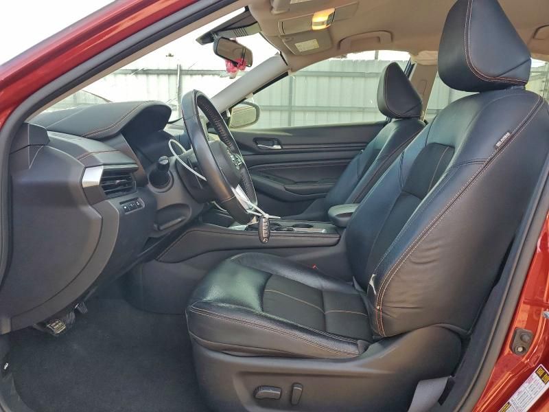 2022 Nissan Altima sr