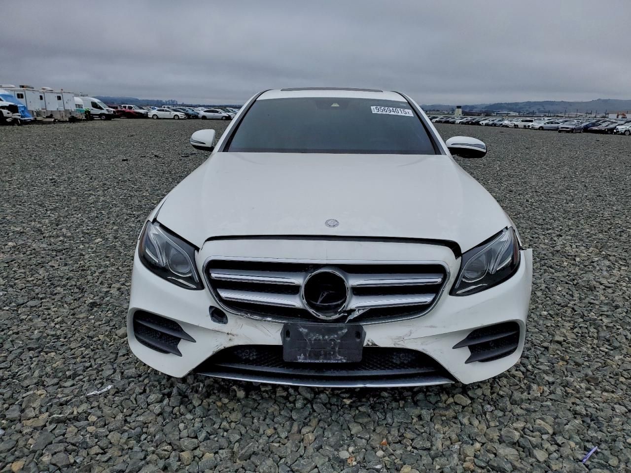 2017 Mercedes-Benz E 300