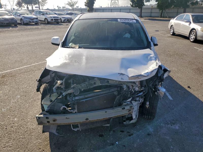 2013 Nissan Versa s