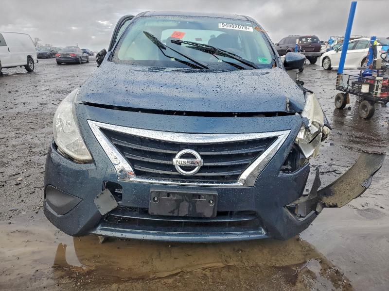 2017 Nissan Versa s