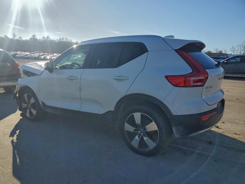 2020 Volvo Xc40 T5 Momentum