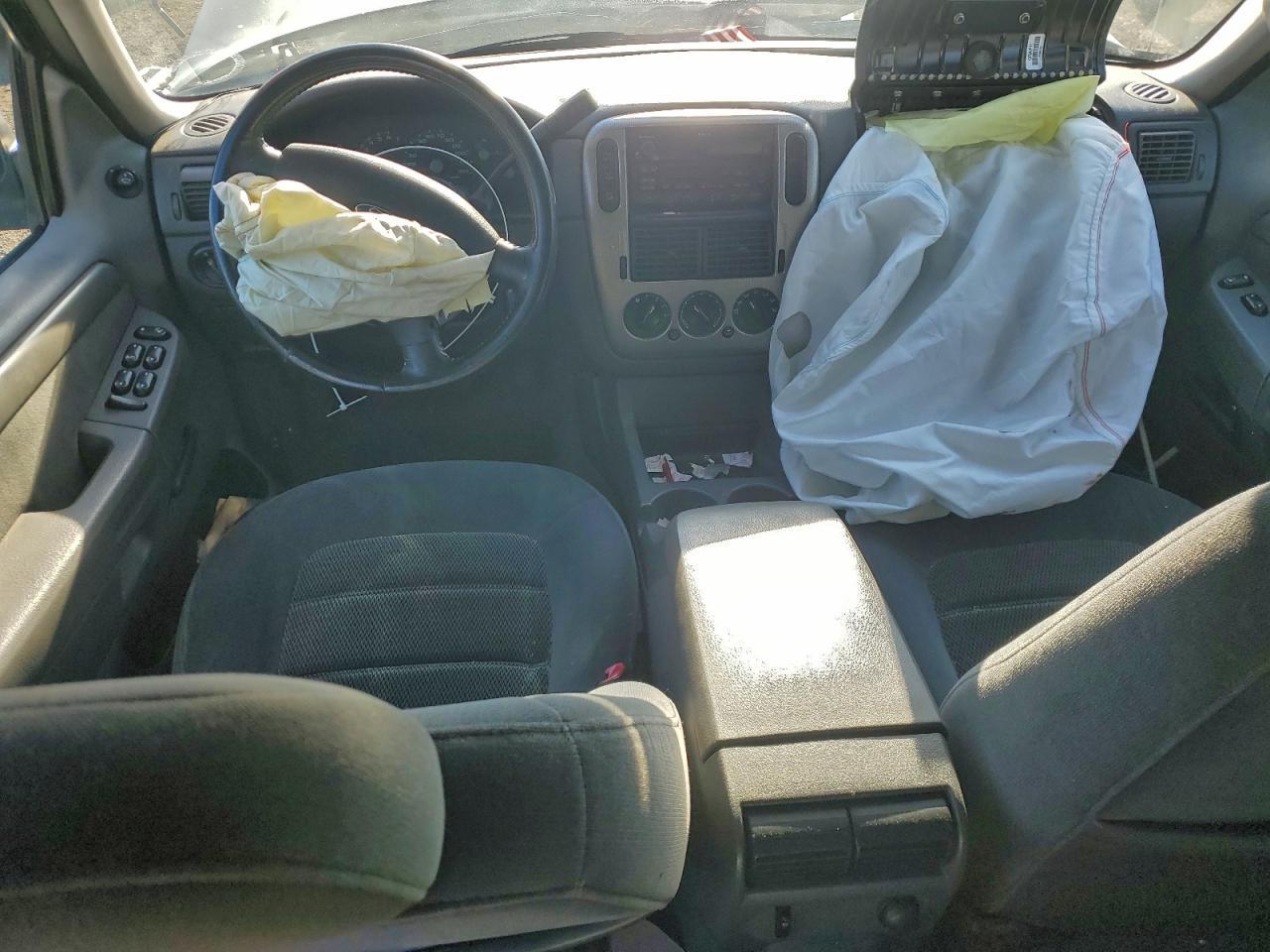 2003 Ford Explorer xlt