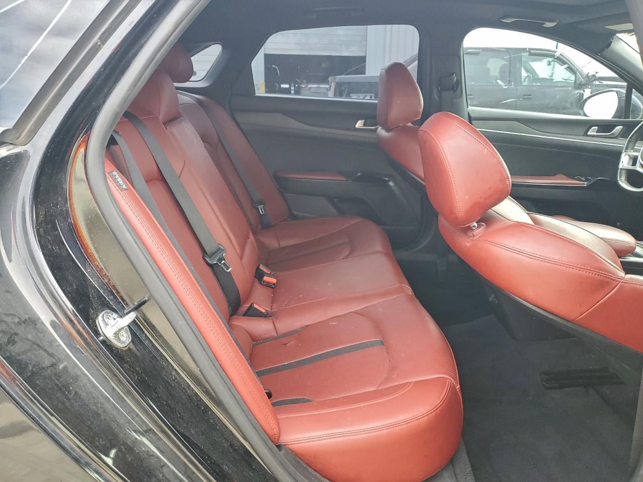 2022 KIA K5 gt Line