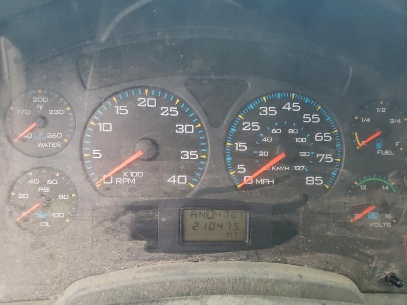 2004 International 7400 Refuse Truck