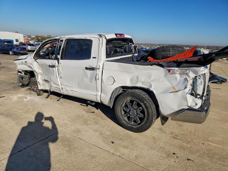 2016 Toyota Tundra Crewmax SR5