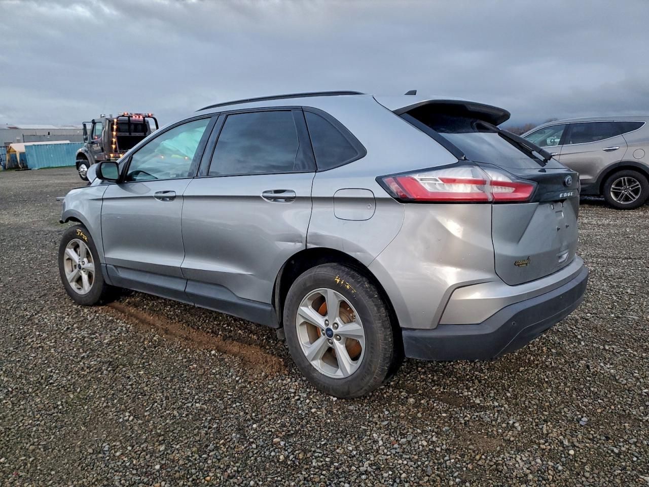 2022 Ford Edge se