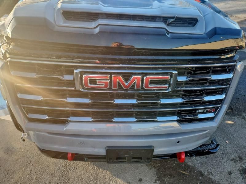 2025 GMC Sierra K2500 AT4