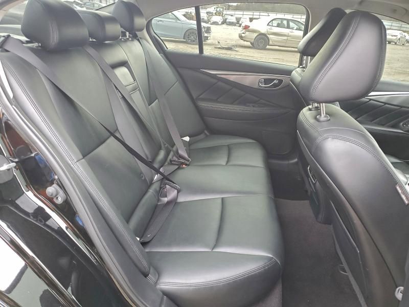 2015 Infiniti Q50 Base