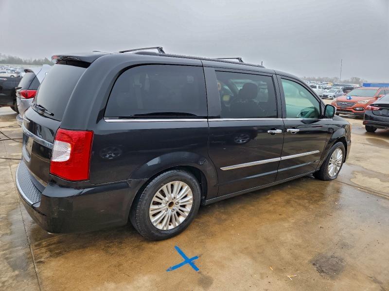 2013 Chrysler Town & Country Touring l