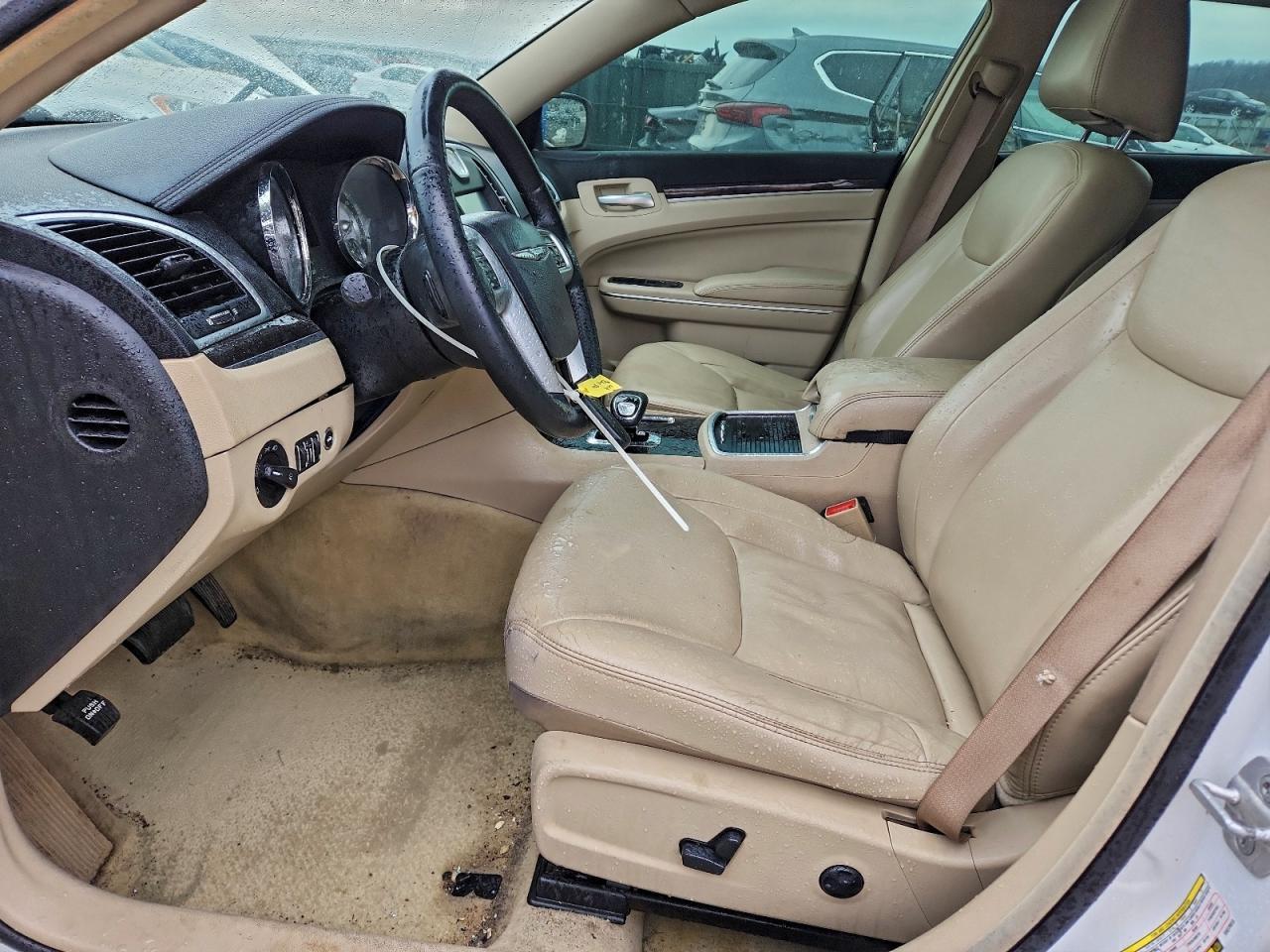 2012 Chrysler 300 Limited