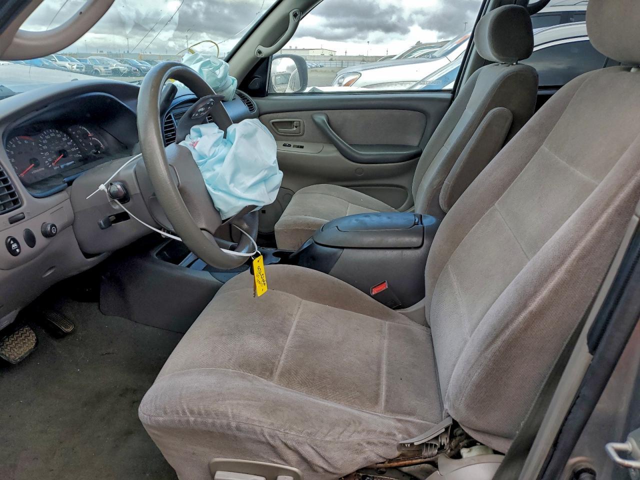 2003 Toyota Sequoia SR5