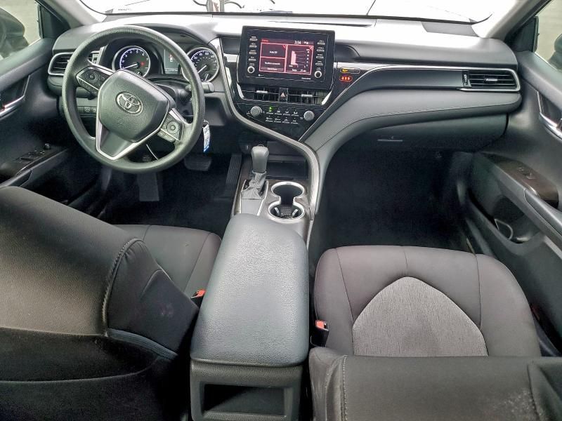 2021 Toyota Camry le