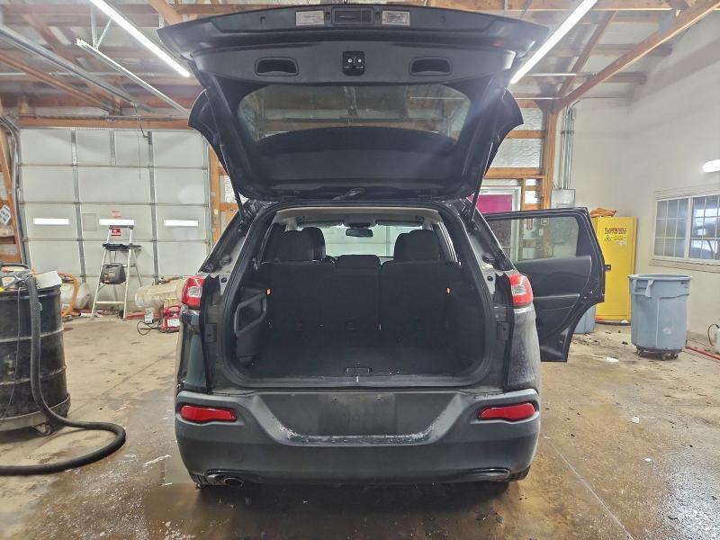 2016 Jeep Cherokee Sport