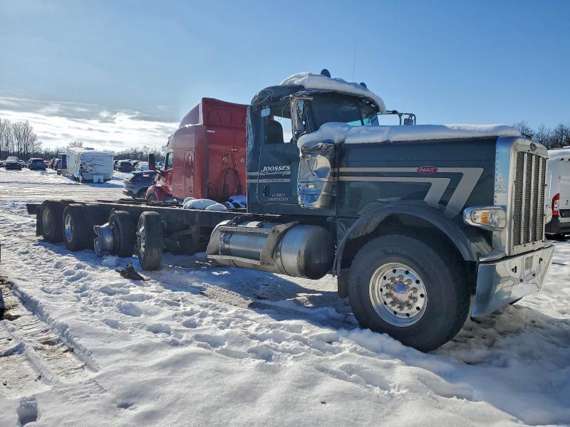 2018 Peterbilt 389 Tank Truck