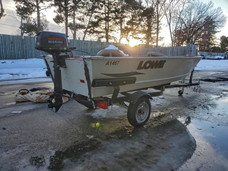 2010 Lowe Angler Boat