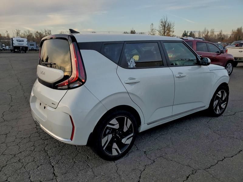 2023 KIA Soul gt Line