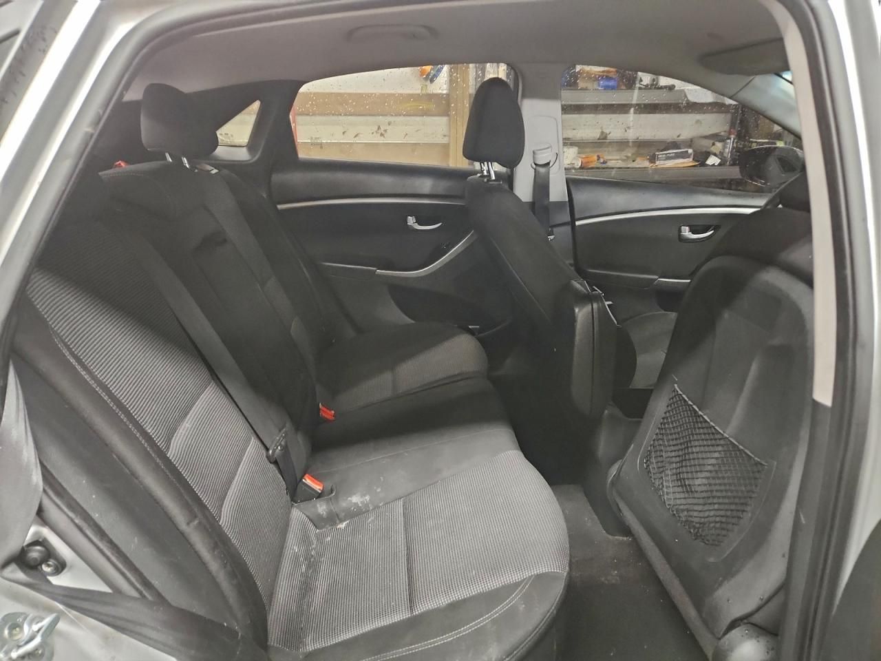 2016 Hyundai Elantra gt Base