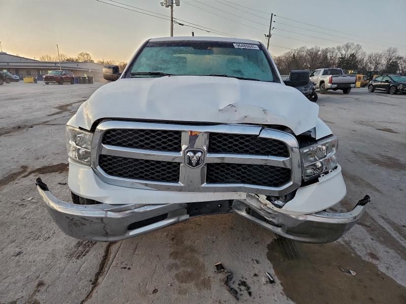 2022 Dodge Ram 1500 Classic slt