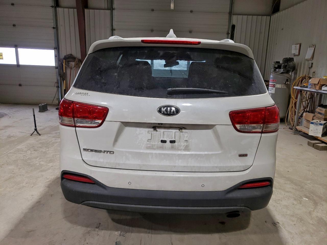 2016 KIA Sorento lx