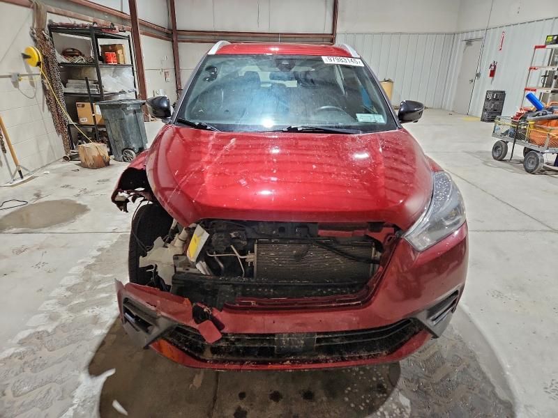 2020 Nissan Kicks sr