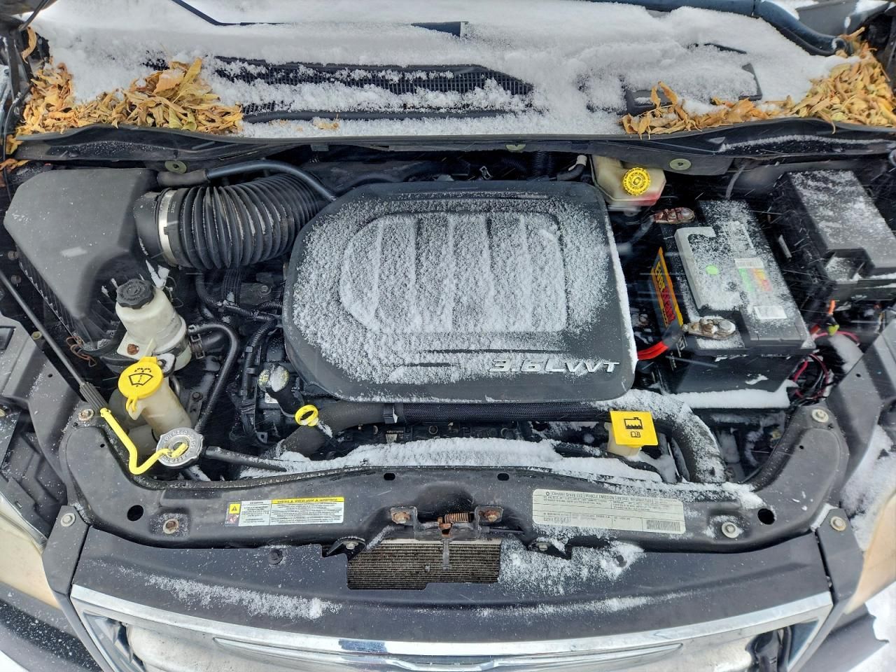 2012 Chrysler Town & Country Touring l