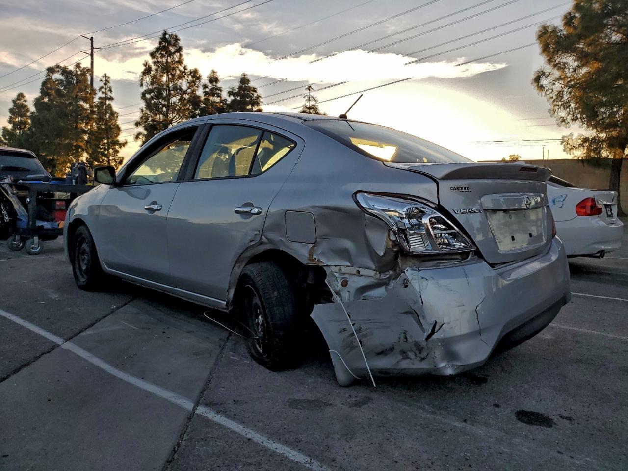 2019 Nissan Versa s
