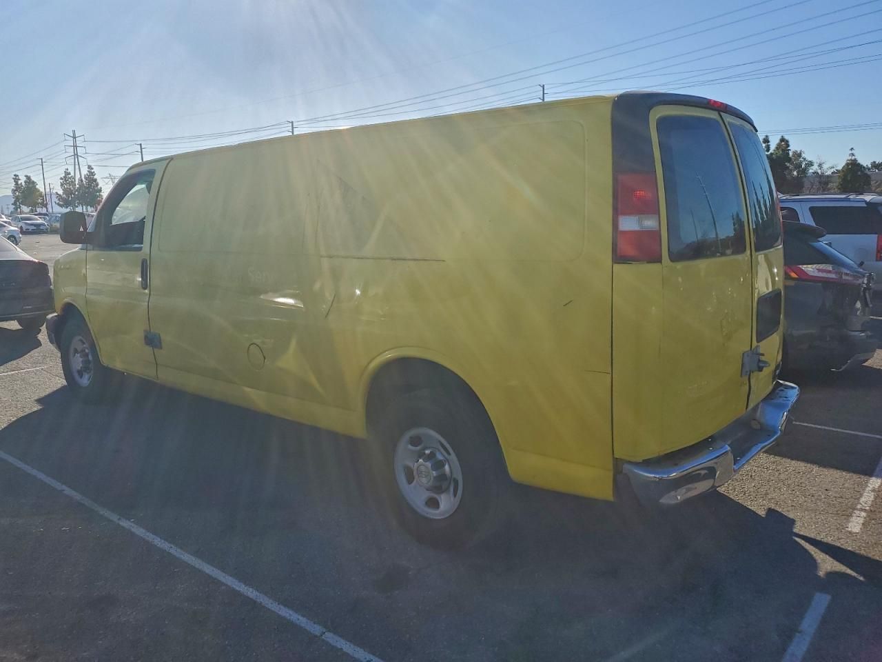 2013 Chevrolet Express 2500 Delivery Van