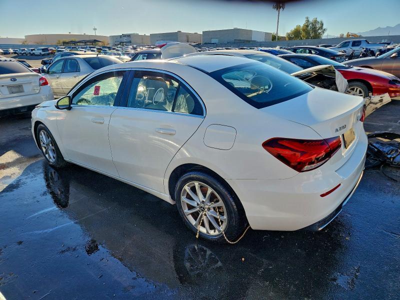 2019 Mercedes-Benz A 220