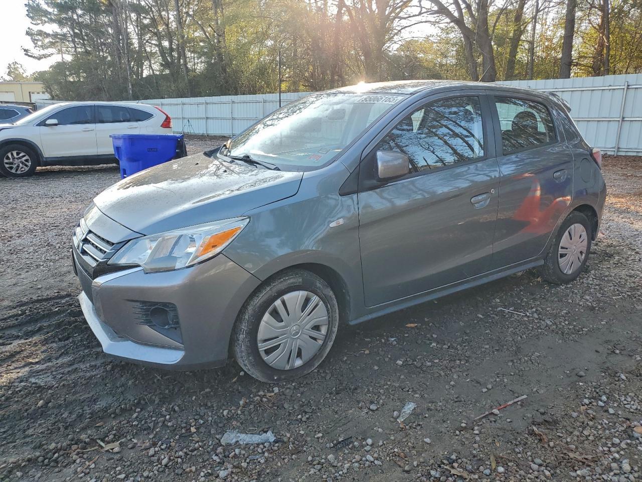 2021 Mitsubishi Mirage es