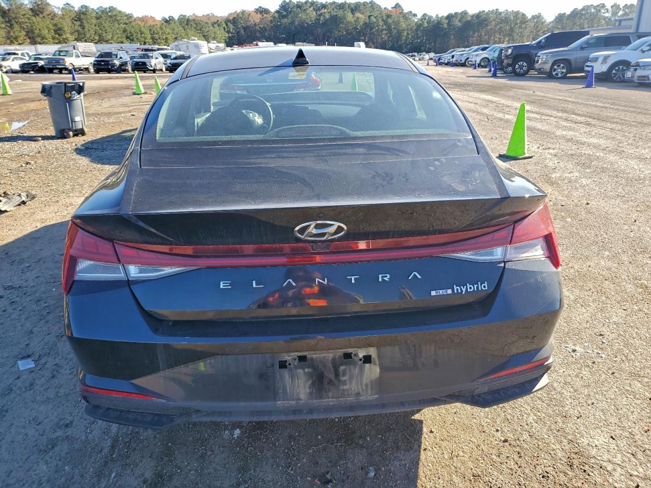 2023 Hyundai Elantra Blue
