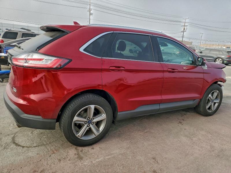 2019 Ford Edge sel