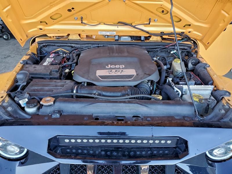 2013 Jeep Wrangler Unlimited Sahara