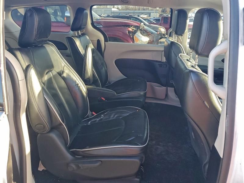 2022 Chrysler Pacifica Hybrid Limited