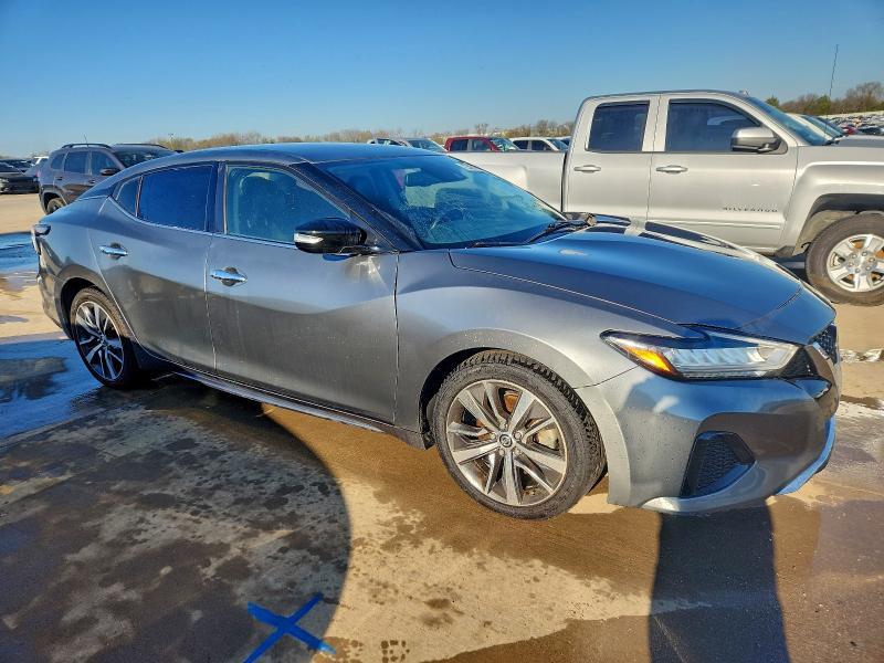 2020 Nissan Maxima sv