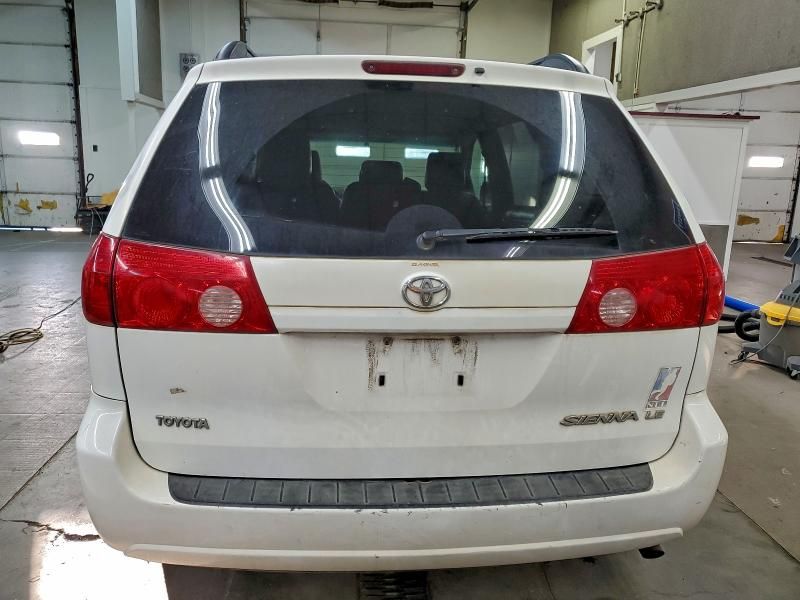 2009 Toyota Sienna ce