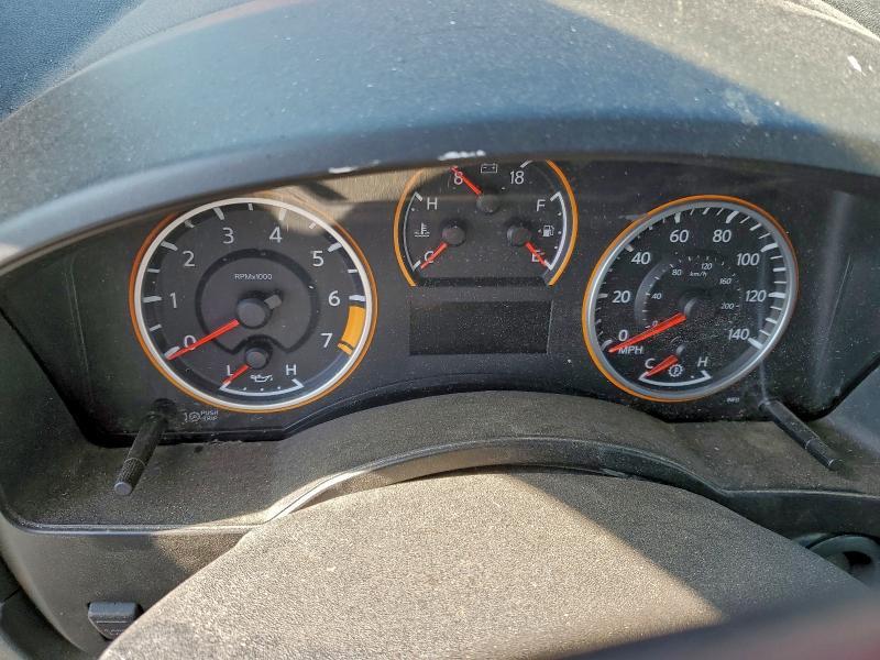 2012 Nissan Titan SV