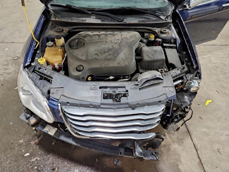 2013 Chrysler 200 Limited