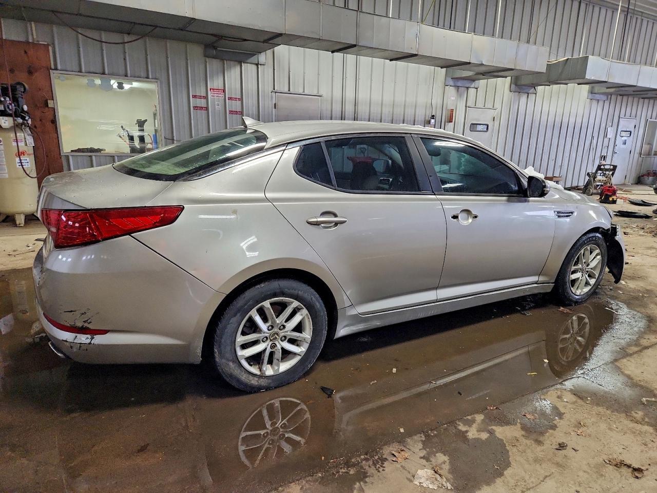 2011 KIA Optima lx