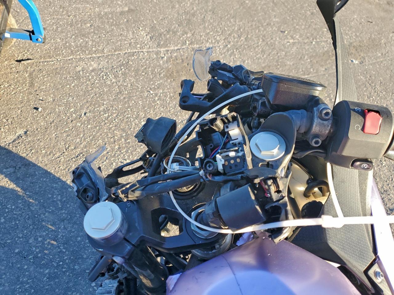 2023 Kawasaki EX400