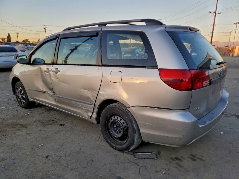 2004 Toyota Sienna ce